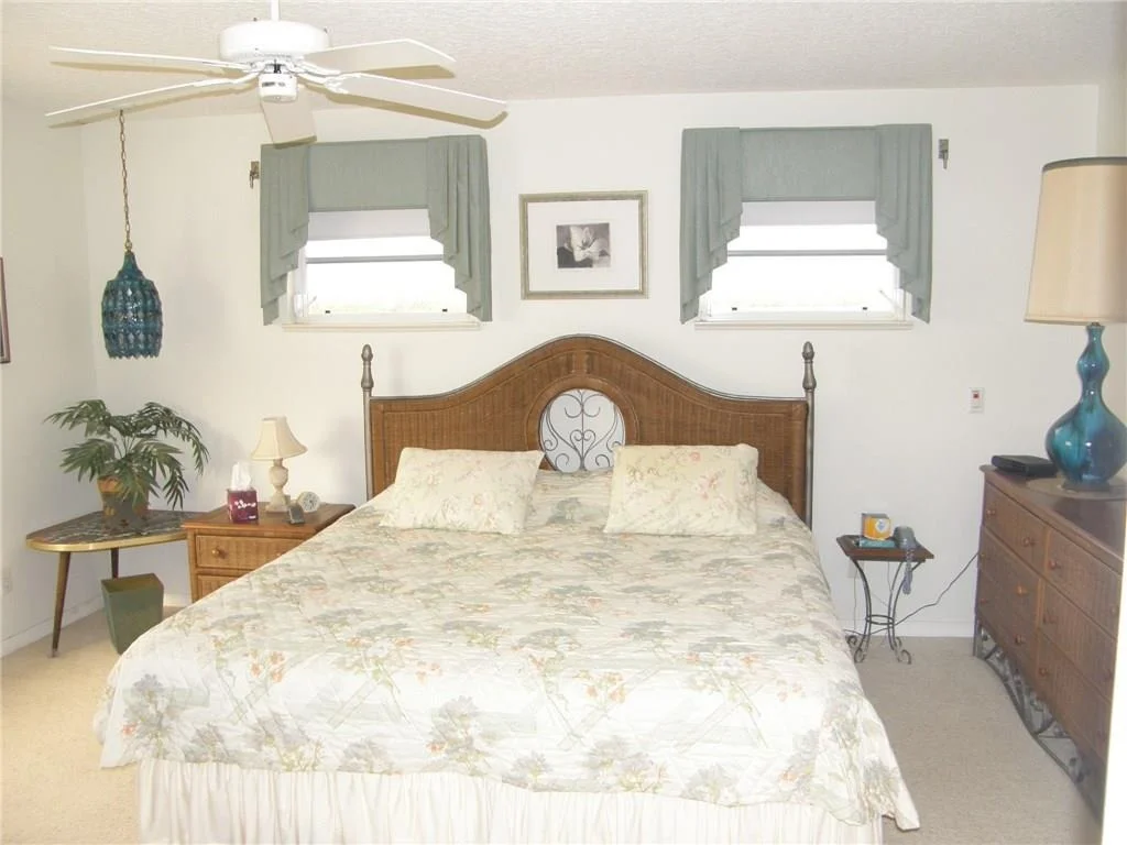 Photo of 14 Nettles Boulevard