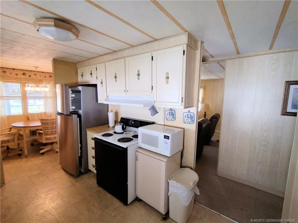 Photo of 2540 SE Penny Lane