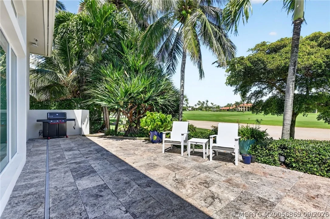 Photo of 7037 SE Harbor Circle