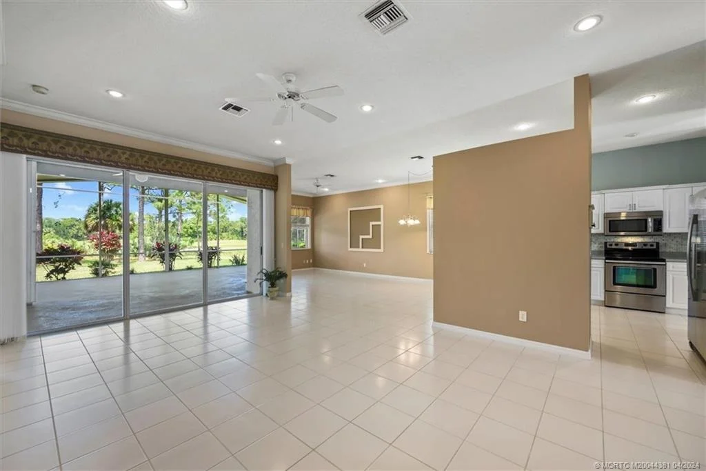 Photo of 6435 SE Wild Olive Lane