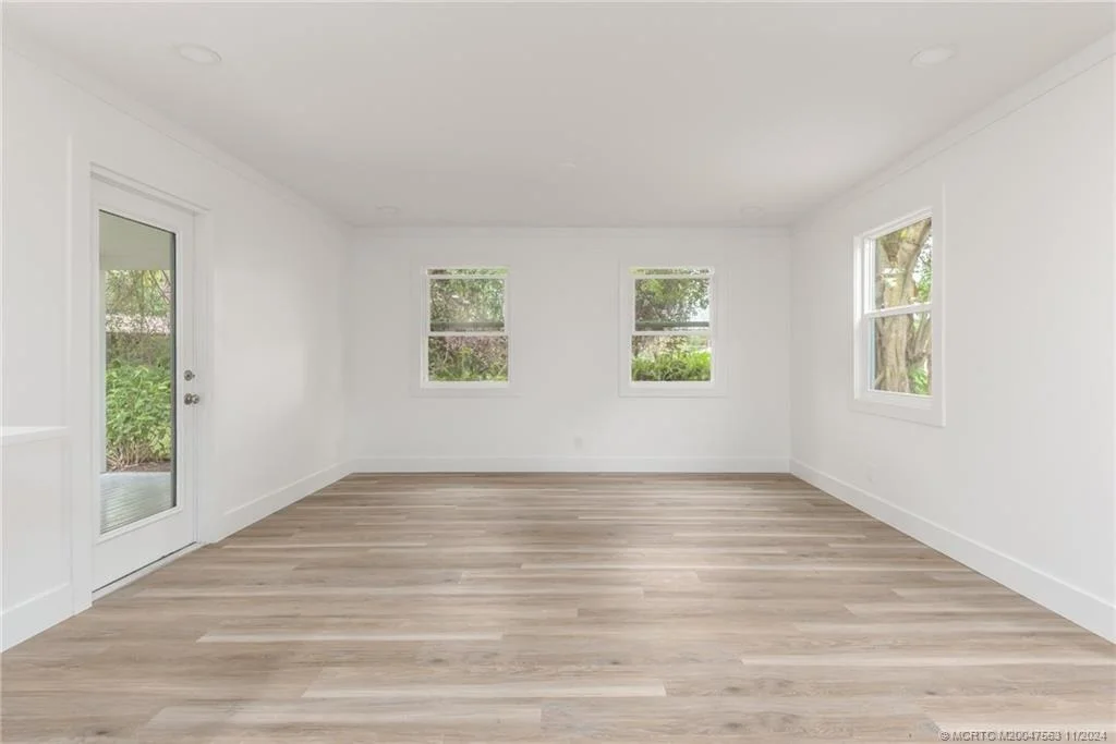 Photo of 3443 SE Narragansett Terrace