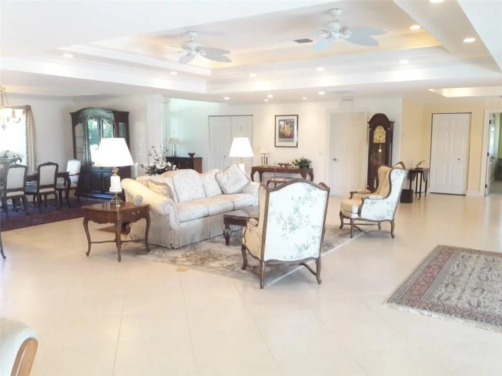 Photo of 3422 SE Fairway W