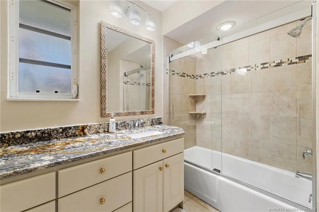 Photo of 3011 SE Fairway W
