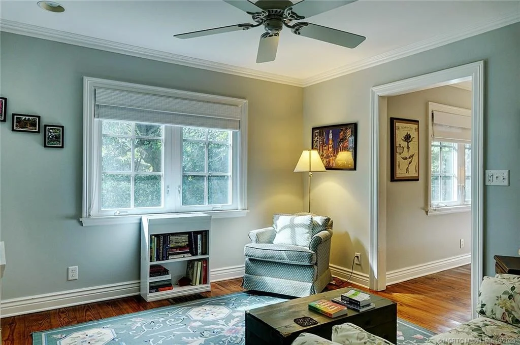 Photo of 149 SE Martin Avenue