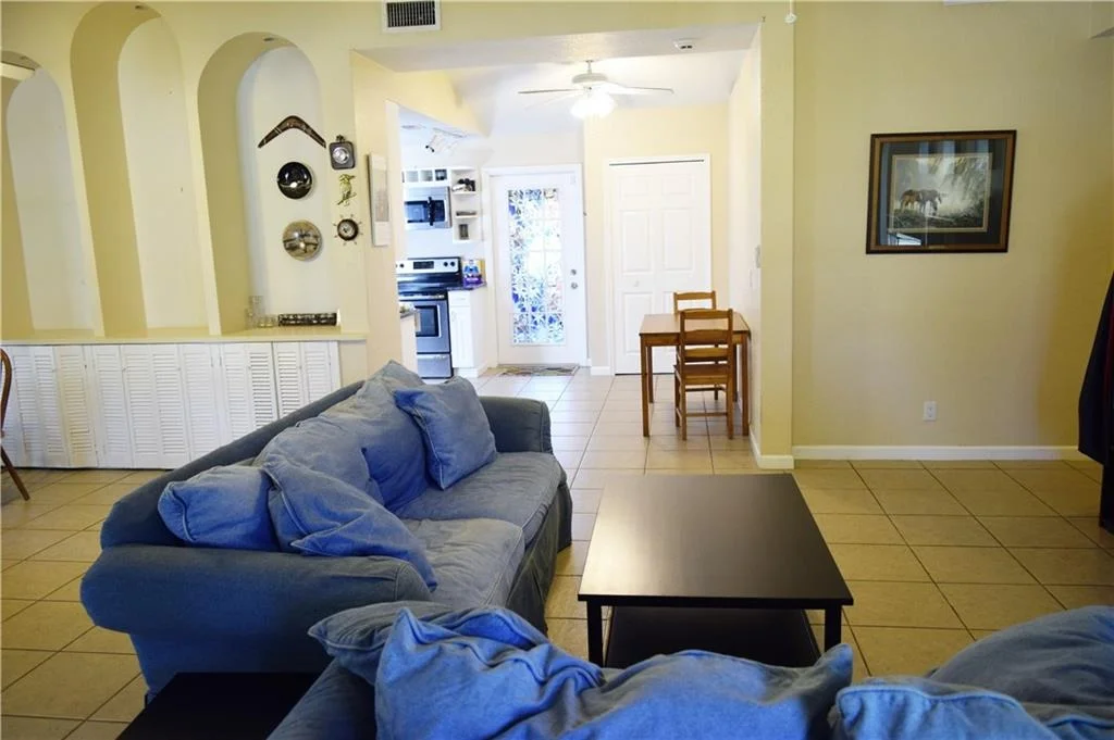 Photo of 1301 SE Pathfinder Avenue