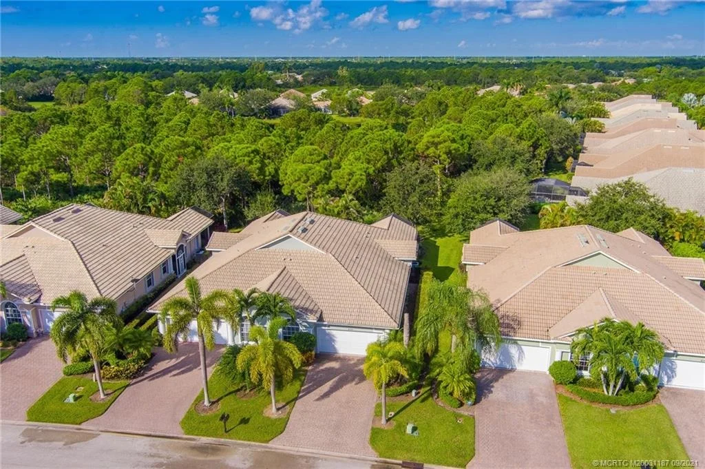 Photo of 630 NW Red Pine Way