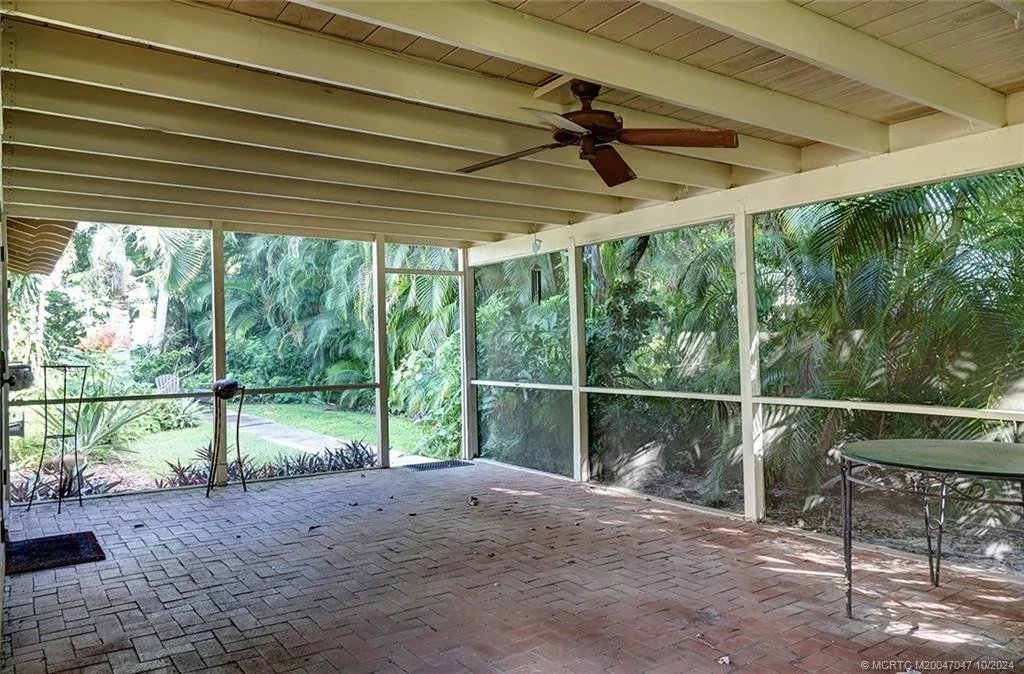 Photo of 10 Emarita Way