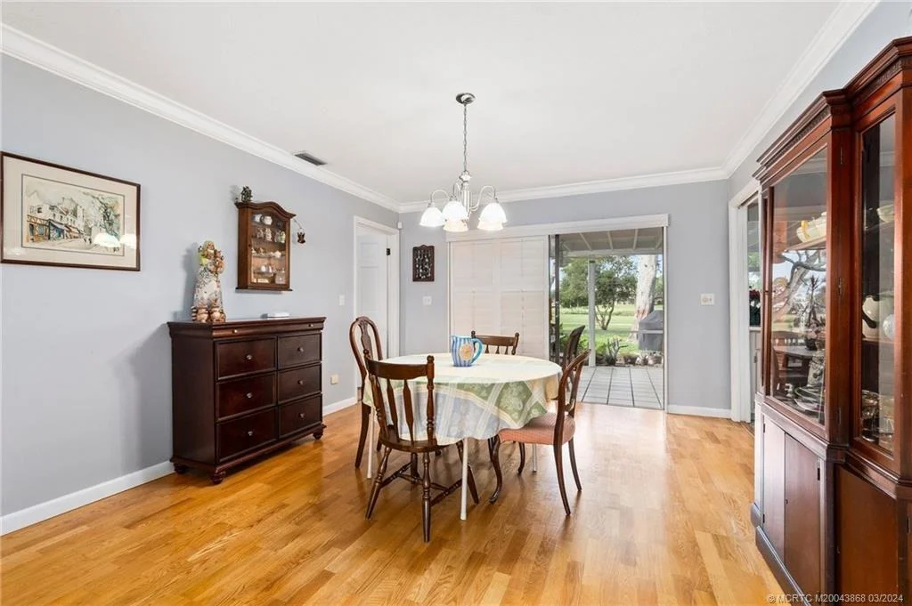 Photo of 4103 SE Fairway E