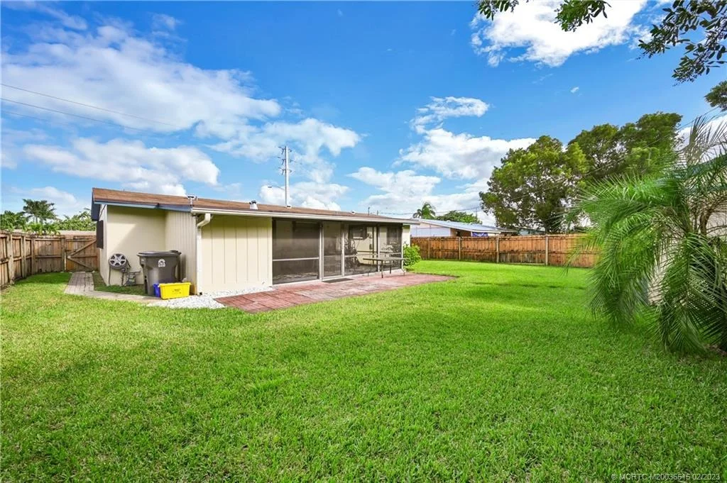 Photo of 1077 Drexel Road