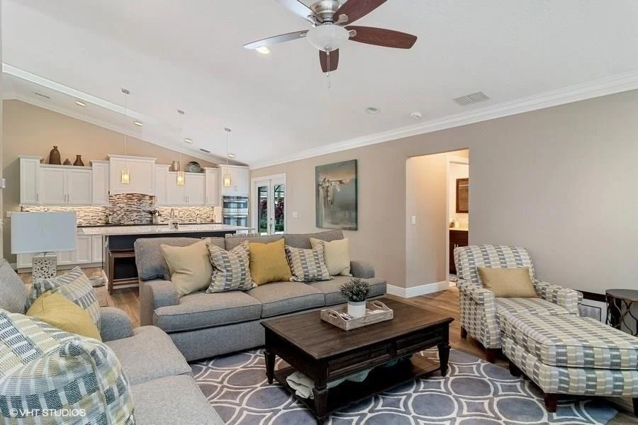 Photo of 641 SE Southwood Trail