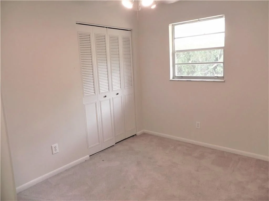 Photo of 1686 SE 10th Street