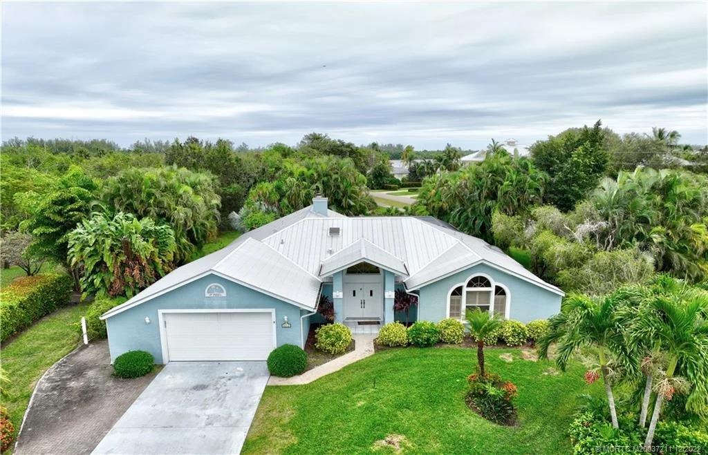 Photo of 4212 SE Rainbows End