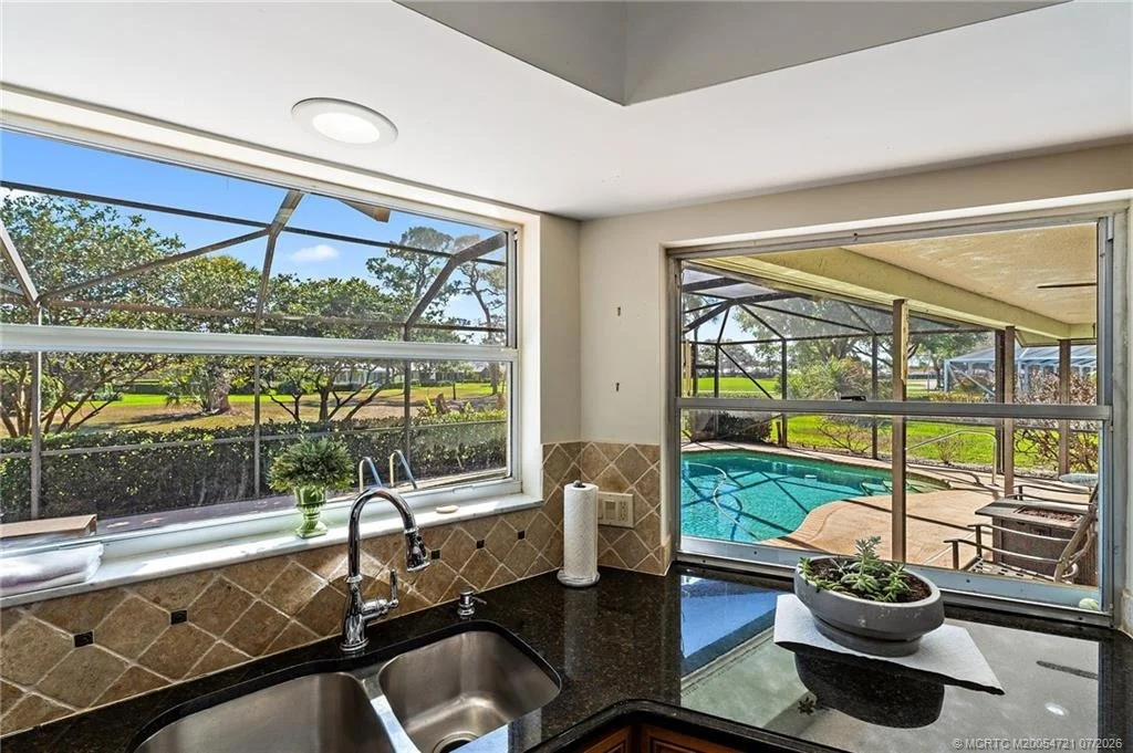 Photo of 3011 SE Fairway W
