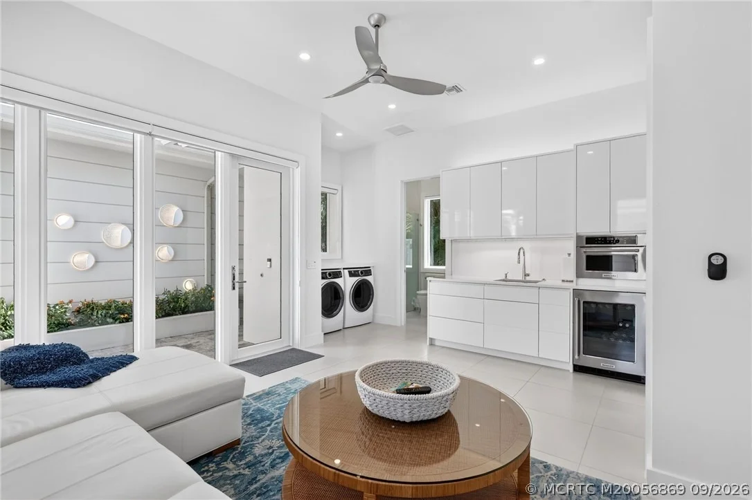 Photo of 7037 SE Harbor Circle