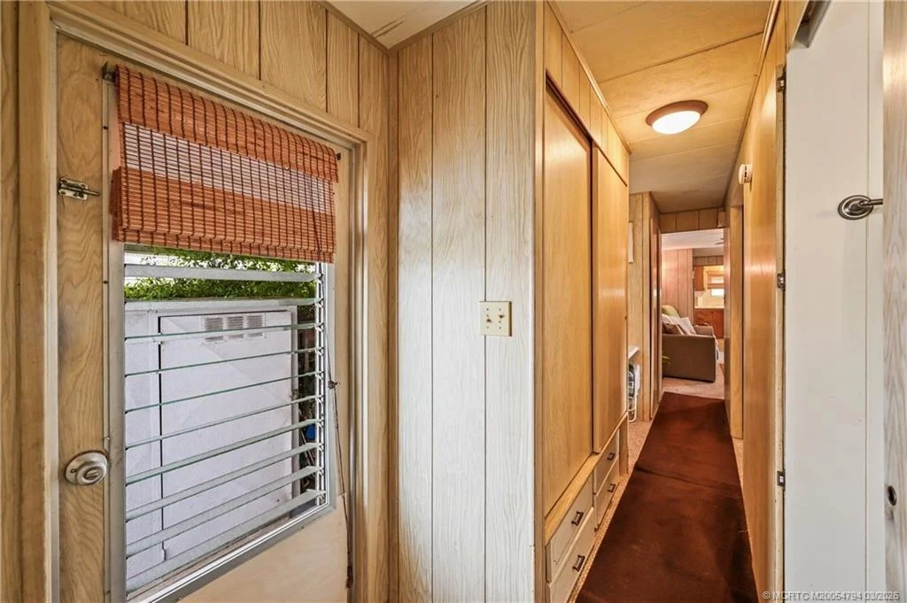 Photo of 608 Garden View Way NE