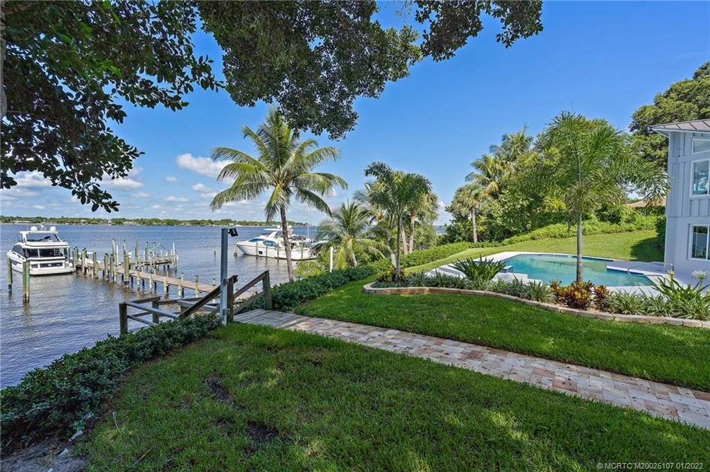 Photo of 19 N River Road