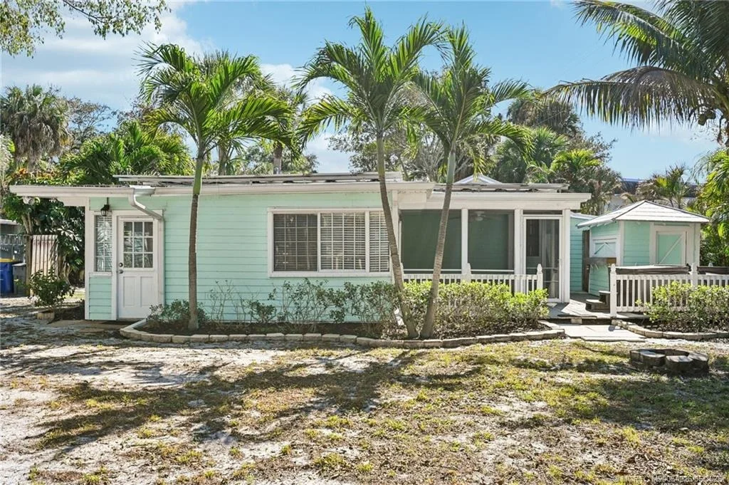 Photo of 3003 SE River Terrace