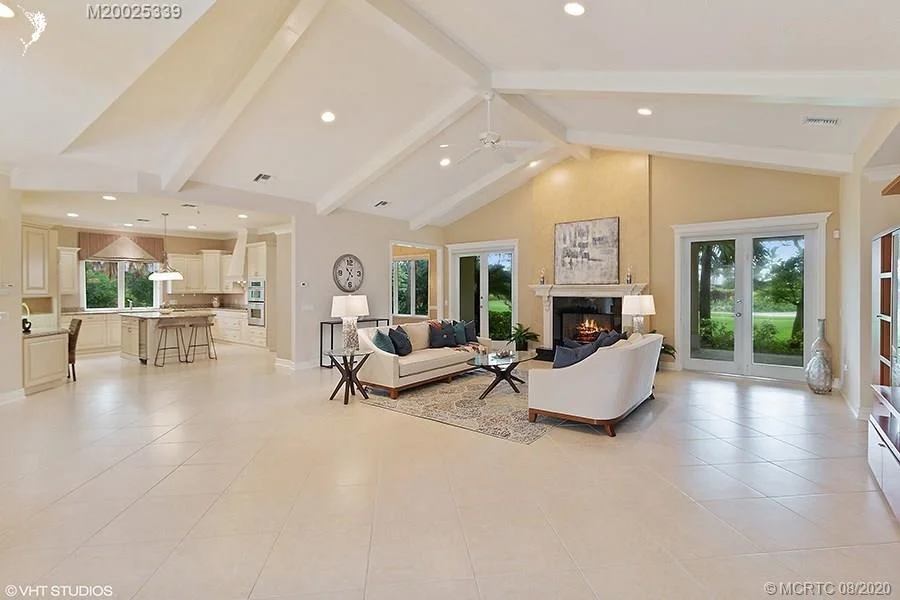 Photo of 6901 SE Harbor Circle