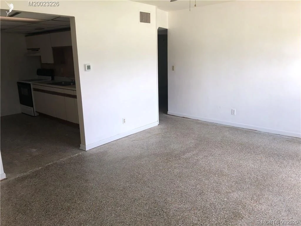 Photo of 5791 SE Laguna Avenue