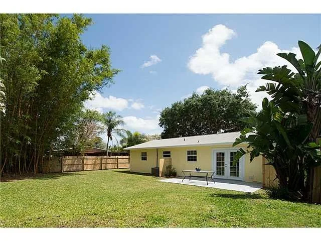 Photo of 1109 NW 16 Street