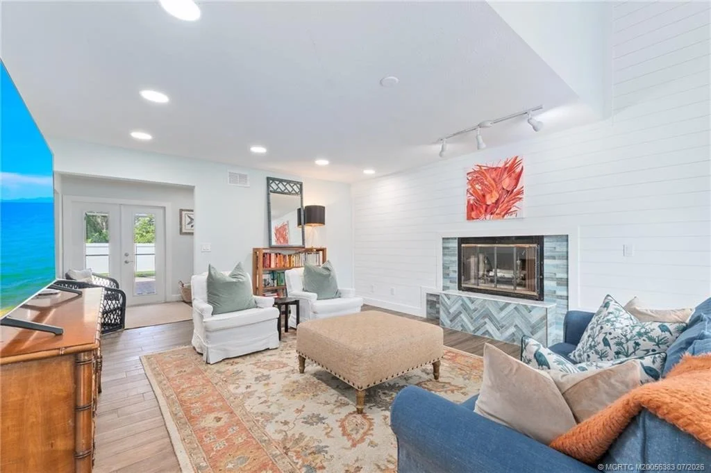 Photo of 4304 SE Fairway E