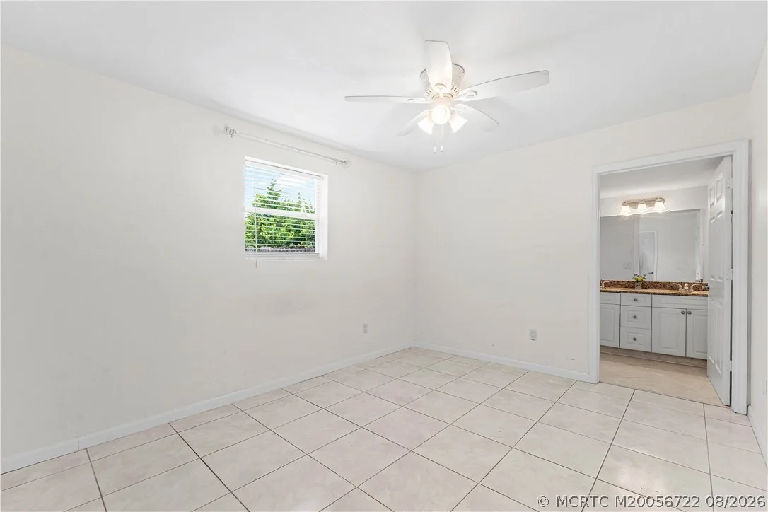 Photo of 502 SE Edgewood Drive