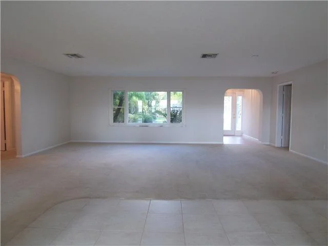 Photo of 900 NE Key Drive