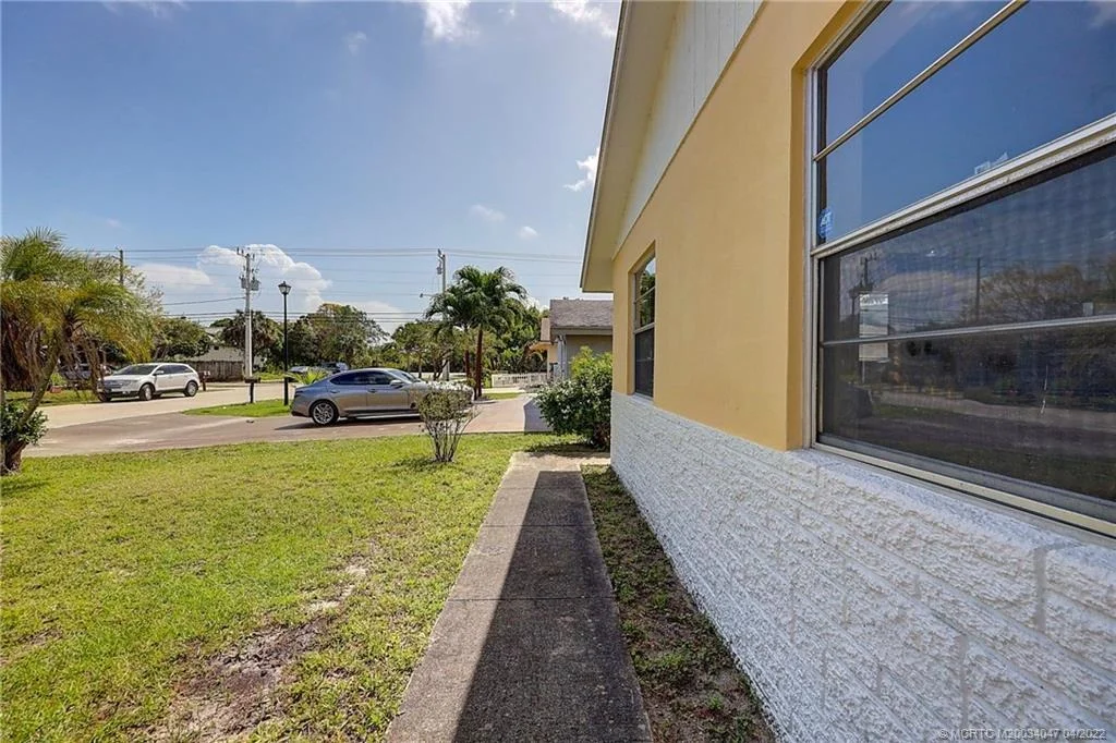 Photo of 126 2nd Street