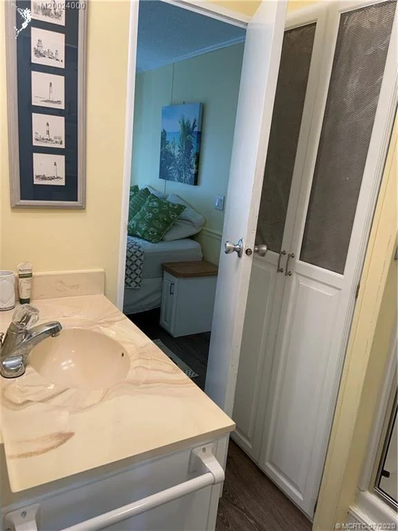 Photo of 360 Nettles Boulevard