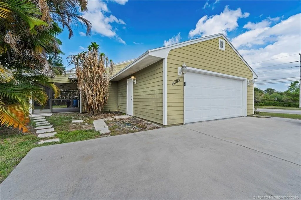 Photo of 6285 SE Highland Avenue