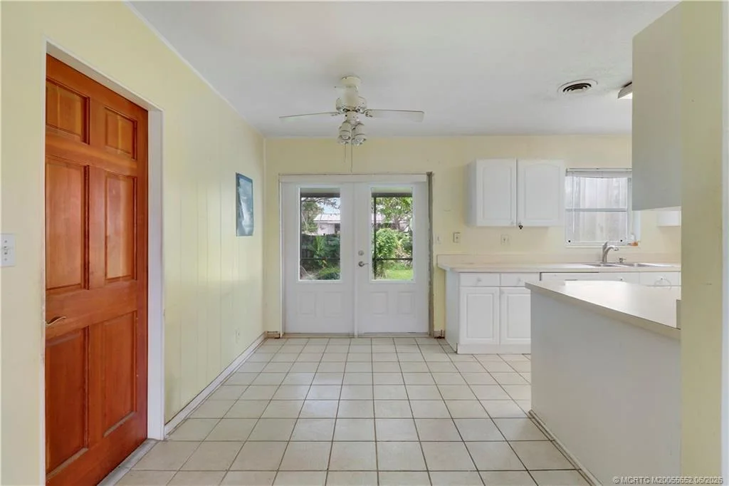 Photo of 940 Eucalyptus Road