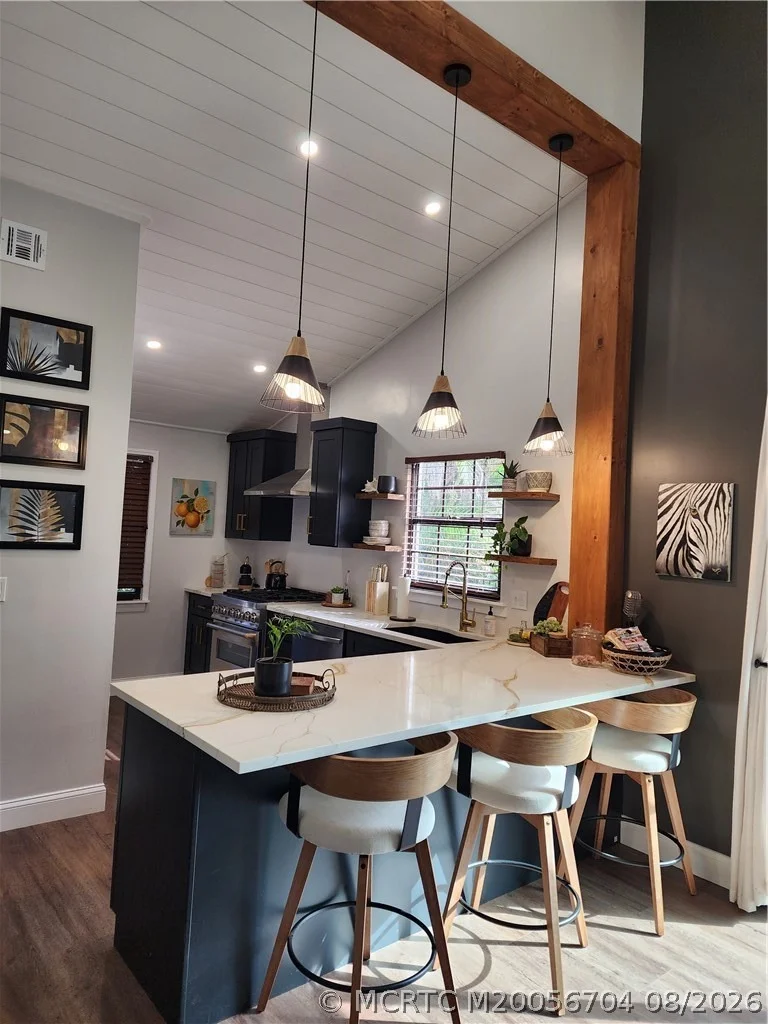 Photo of 496 SE Cardinal Trail
