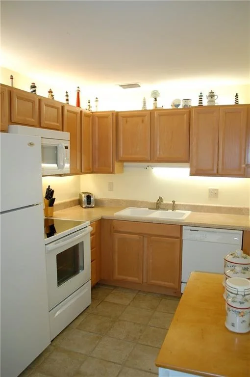 Photo of Unit D4 at 2600 SE Ocean Boulevard