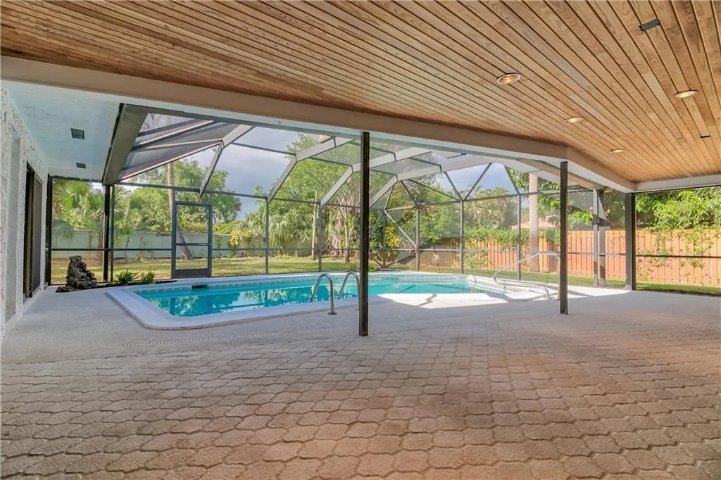 Photo of 6 Copaire Drive