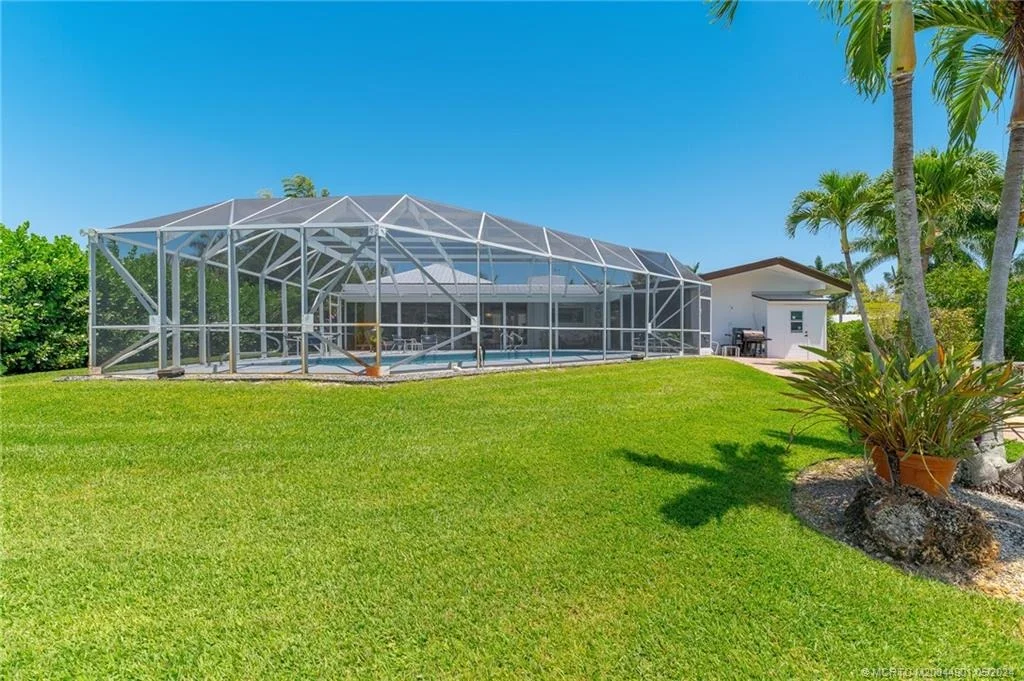 Photo of 1686 NW Harbor Place