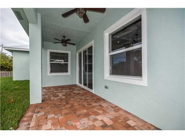 Photo of 4370 SE Bayshore Terrace