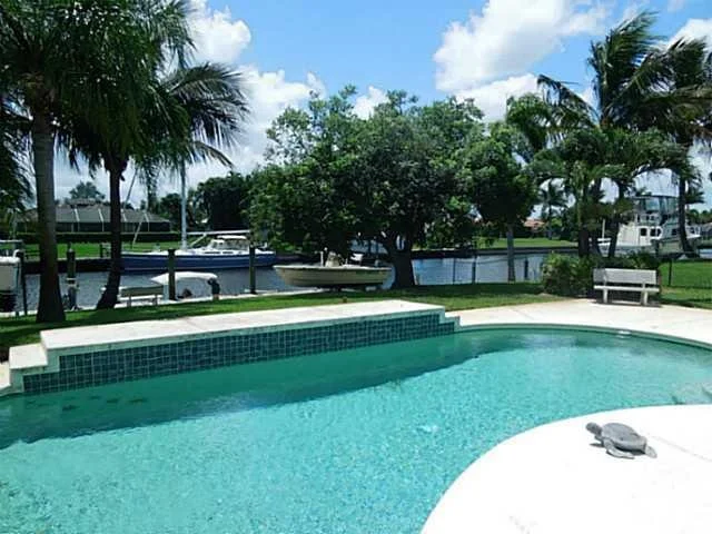 Photo of 609 NW Howard Creek Lane