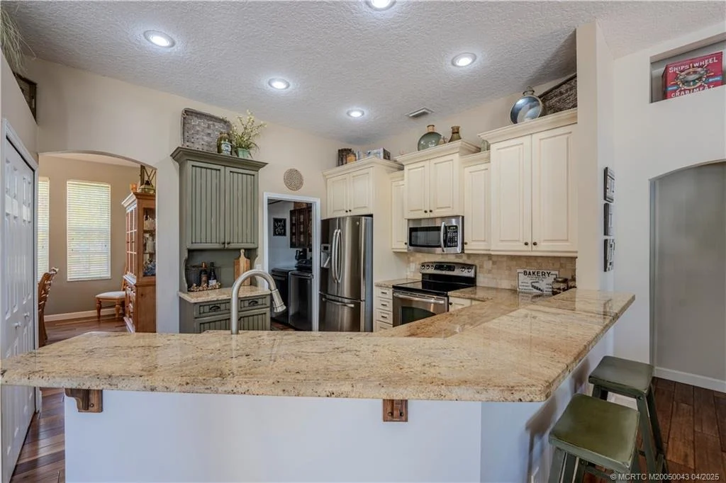 Photo of 1945 SE Emerald Court