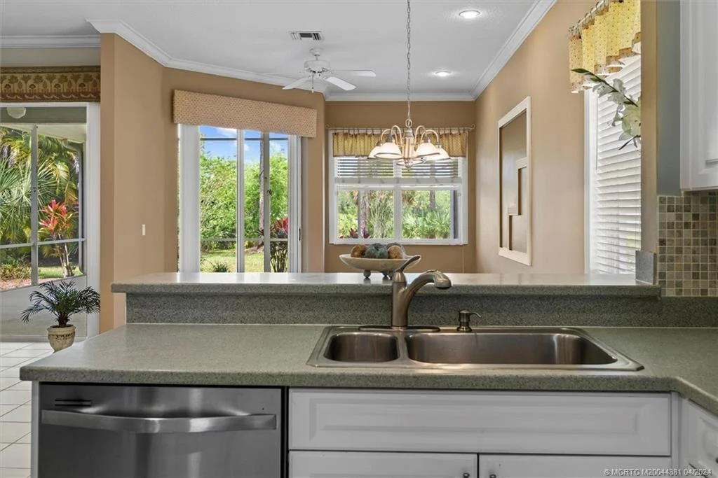 Photo of 6435 SE Wild Olive Lane