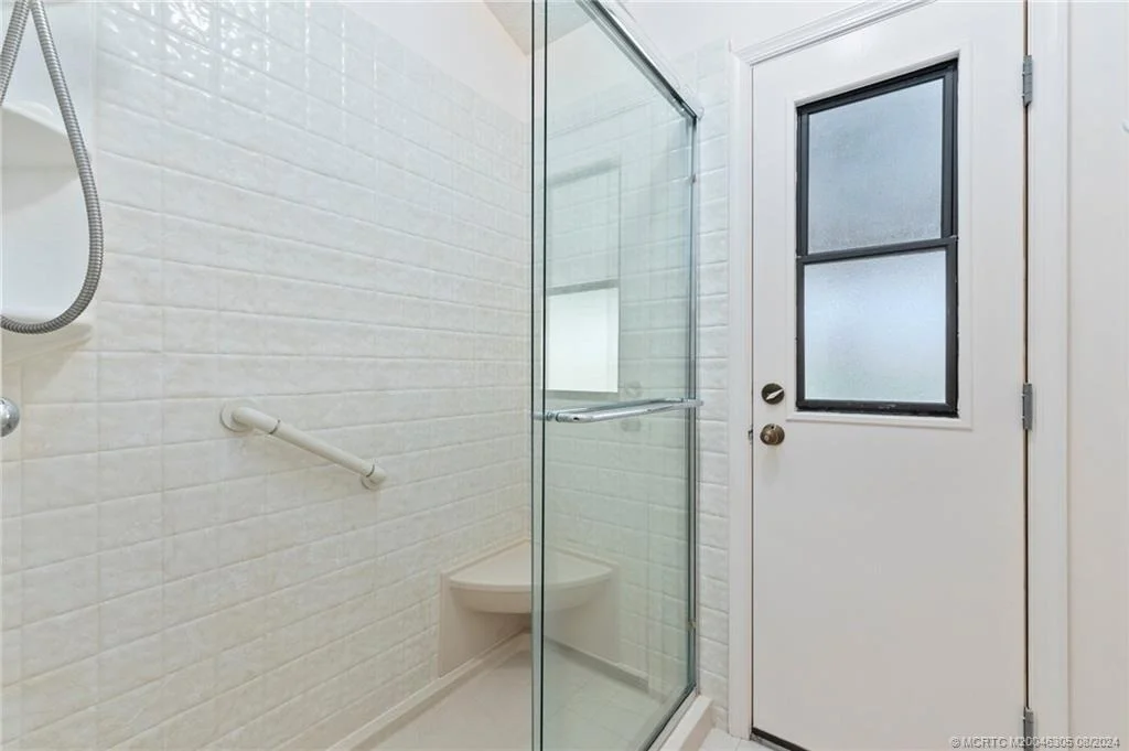 Photo of 919 NE Juniper Place