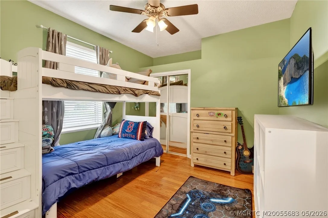 Photo of 671 SE Pin Oak Terrace