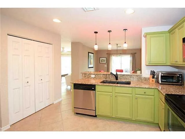 Photo of 4838 SE Graham Drive