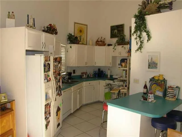 Photo of 2011 Nettles Boulevard