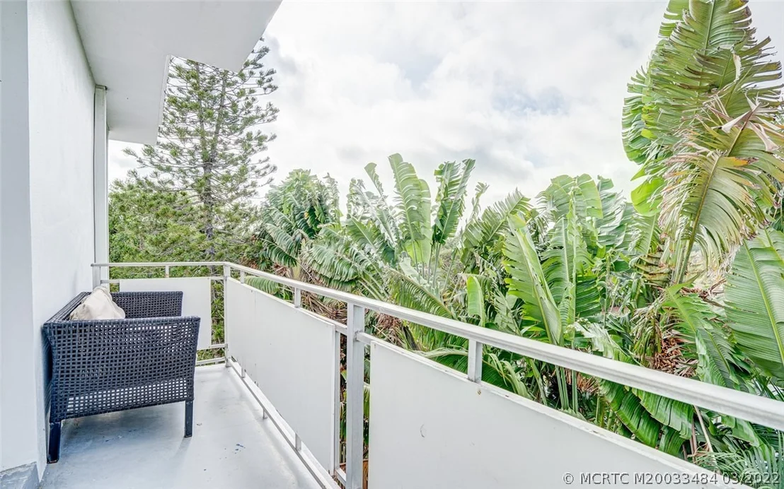 Photo of Unit B5 at 630 SE Ocean Boulevard