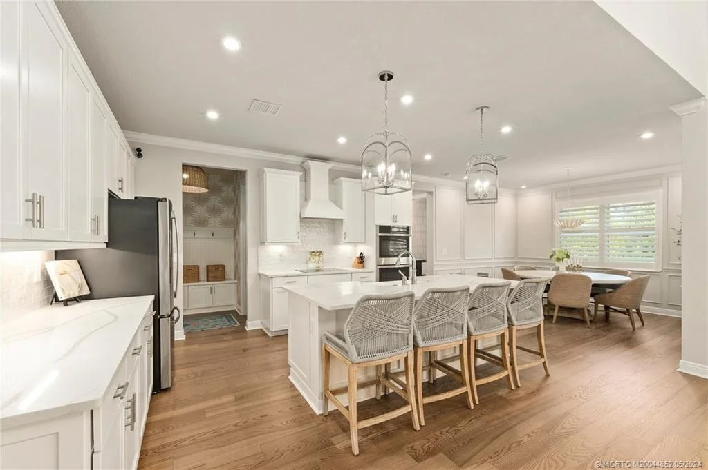 Photo of 5083 SW Winchester Drive
