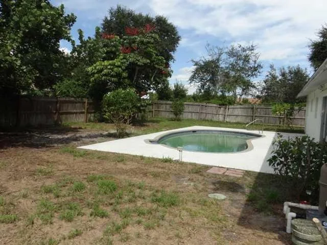 Photo of 1200 SE Seashell Lane