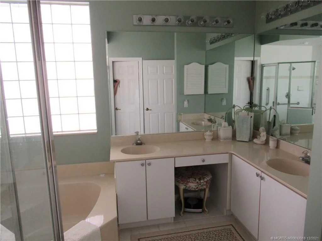 Photo of 7099 SE Twin Oaks Circle