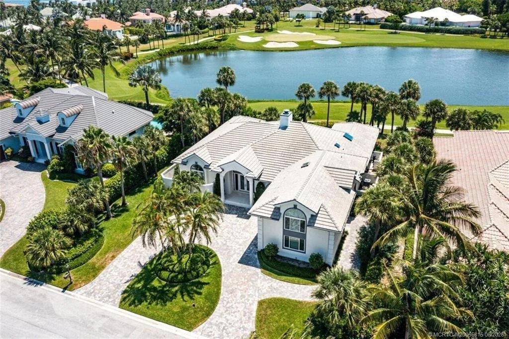 Photo of 2925 SE Dune Drive