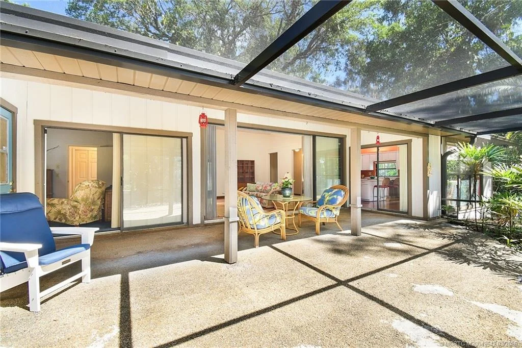 Photo of 8010 SE River Lane