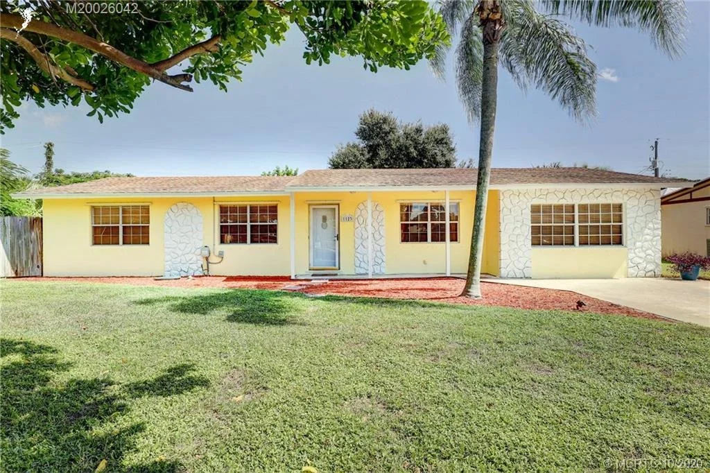 Photo of 1123 SE Alamanda Lane